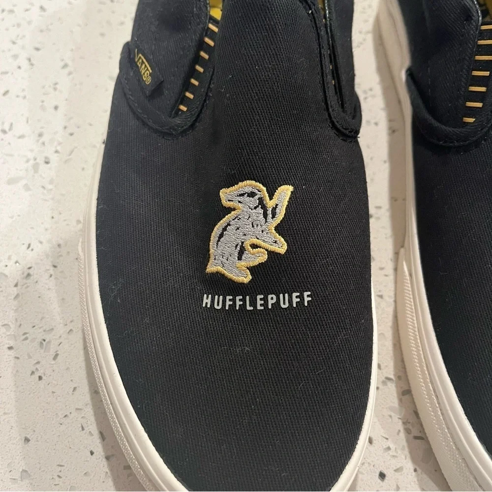 NWT Vans X Harry Potter Hufflepuff Slip-On sneakers Black Mens US 8